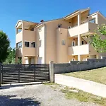 Apartamento Ana By Interhome Hreljići