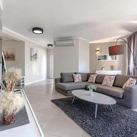 Nina By Interhome Apartment Hreljici